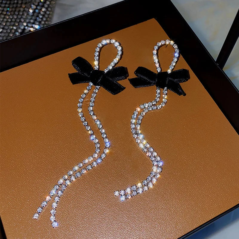 Korean Fashion Black Velvet Bow Long Rhinestone Tassel Earrings for Women Luxury Wedding Shiny Drop Earring Gift