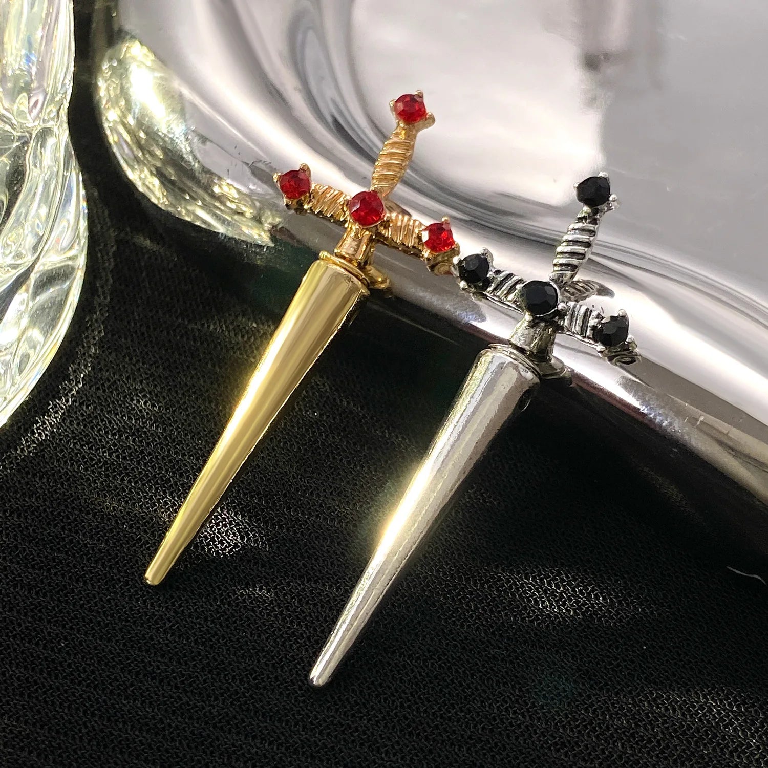 Hot Selling Goth Kinitial Sword Shape Piercing Earrings Women Men Punk Jacket Dagger Crystal Decor Party Earring