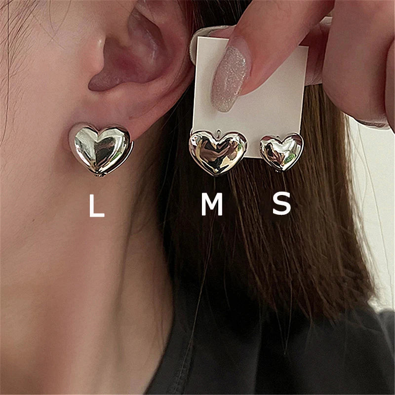 Simple Metal Gold/Silver Color Heart Stud Earrings for Women Korean Fashion Piercing Earring 3 Sizes Party Gift